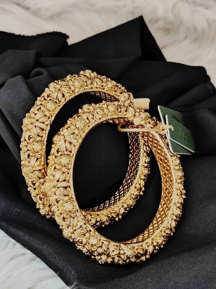 পিওর গোল্ড লুক গোলাপ বালা গোল্ড প্লেটেড জুয়েলারি - Image 2